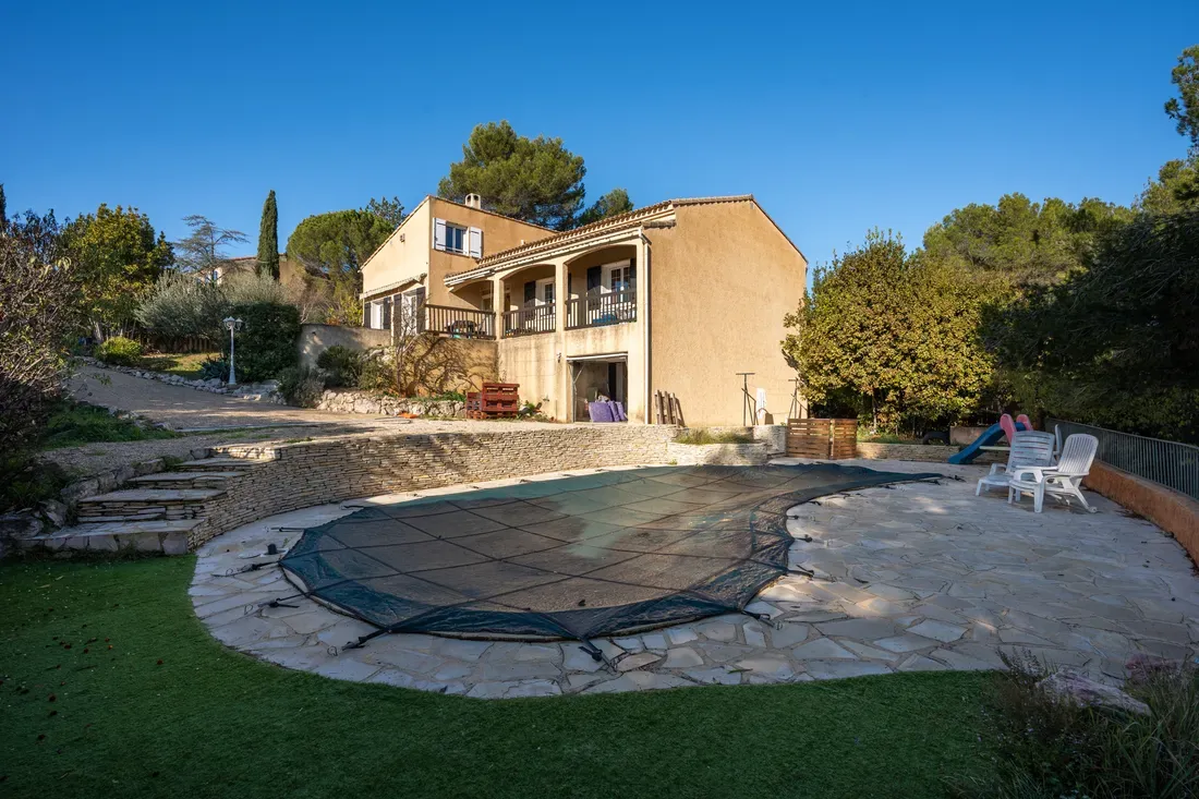 Photo 1 - Maison T6-piscine-jardin-à Lambesc