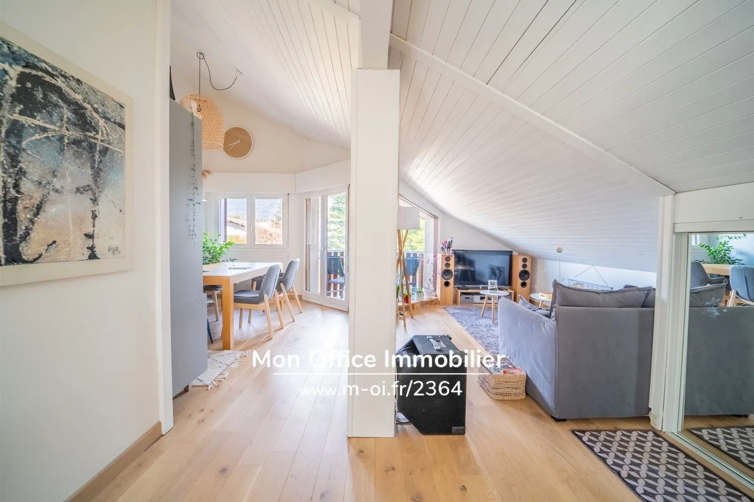 Photo 3 - Appartement T2 bis traversant à Annecy-le-Vieux (74940) - comble de stockage - cave - vue dégagée sur le Parmelan