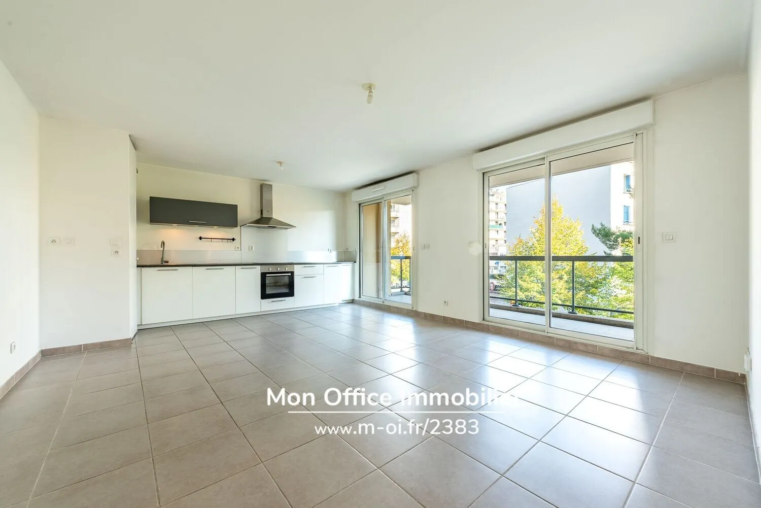 Photo 2 - Centre ville d'Aix-en-Provence - Appartement 3 pièces avec terrasse