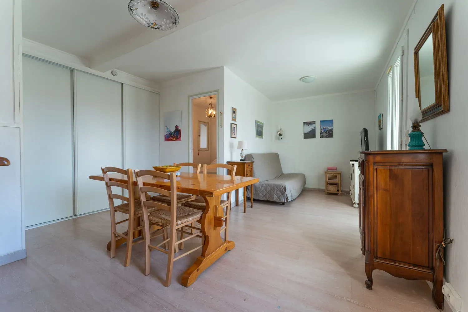 Photo 3 - Appartement T2 avec terrasse dans le centre de Sausset-les-Pins