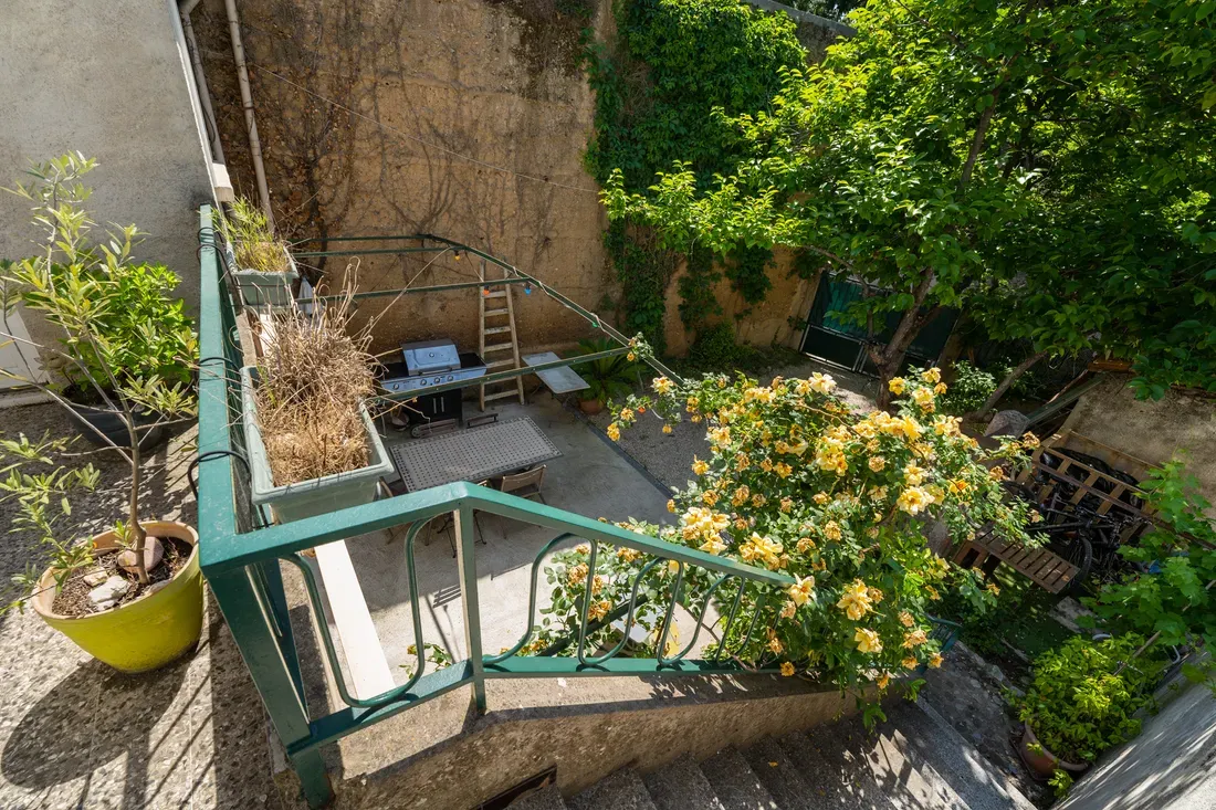 Photo 3 - Maison de ville 5 pièces à La Roque-d'Anthéron (13640) avec jardin
