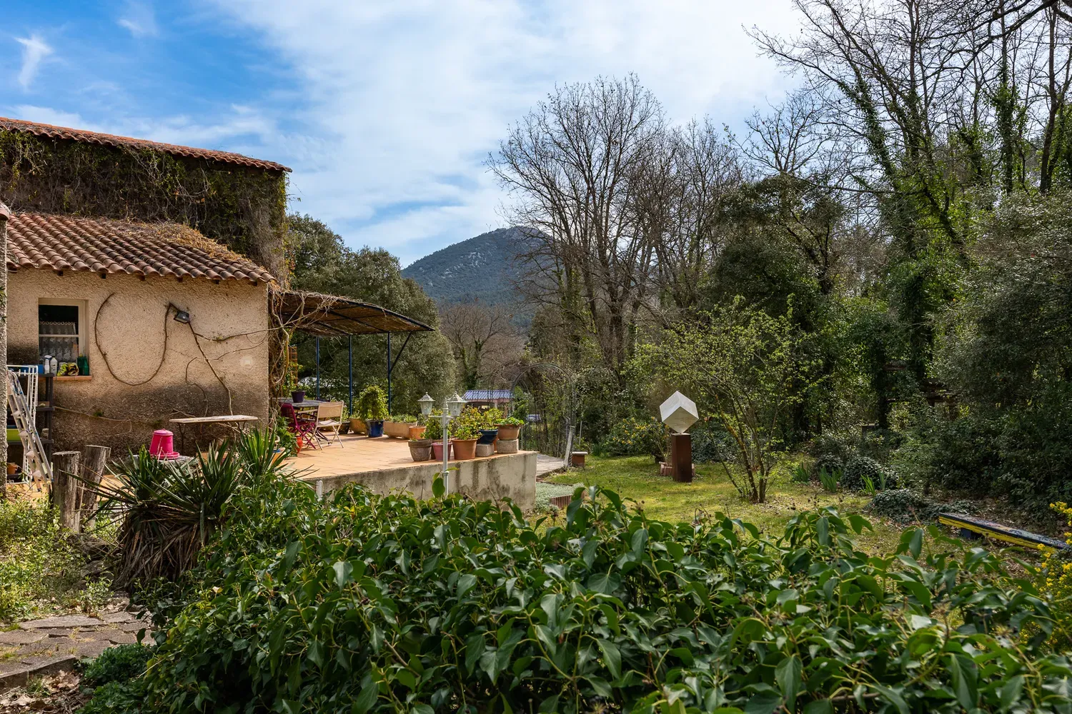 Photo 2 - Maison 6 pièces à Évenos (83330)piscine et parcelle de 5 173m2