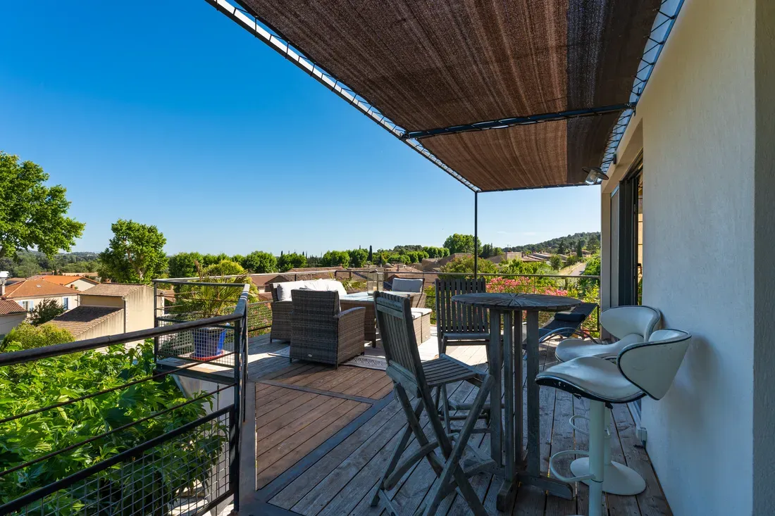 Photo 4 - Maison 4 pièces à Lamanon (13113) R+1 avec piscine et 5 chambres