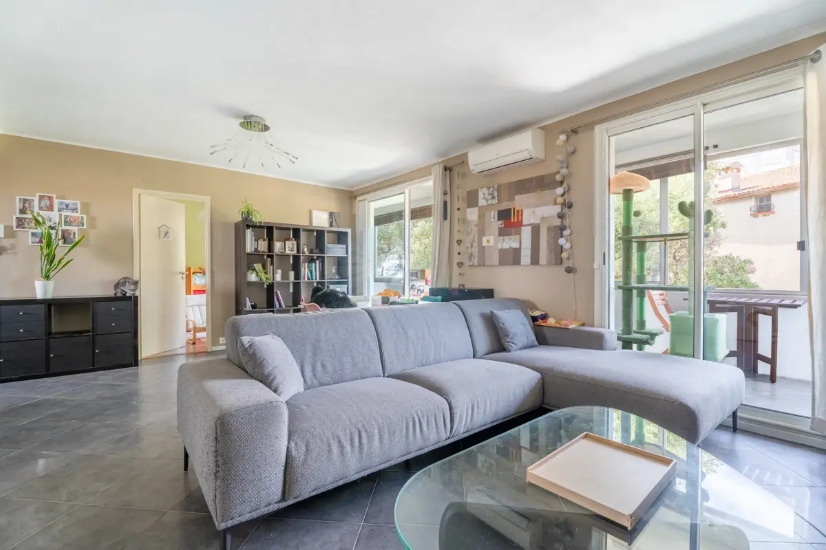 Photo 3 - Appartement T3 avec ascenseur et balcon au Roucas Blanc