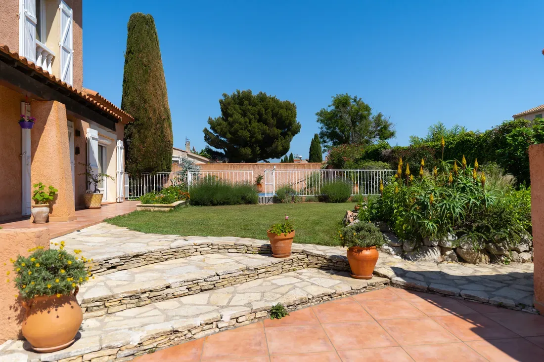 Photo 4 - Maison 4 pièces à Les Pennes-Mirabeau (13170) avec piscine et garage