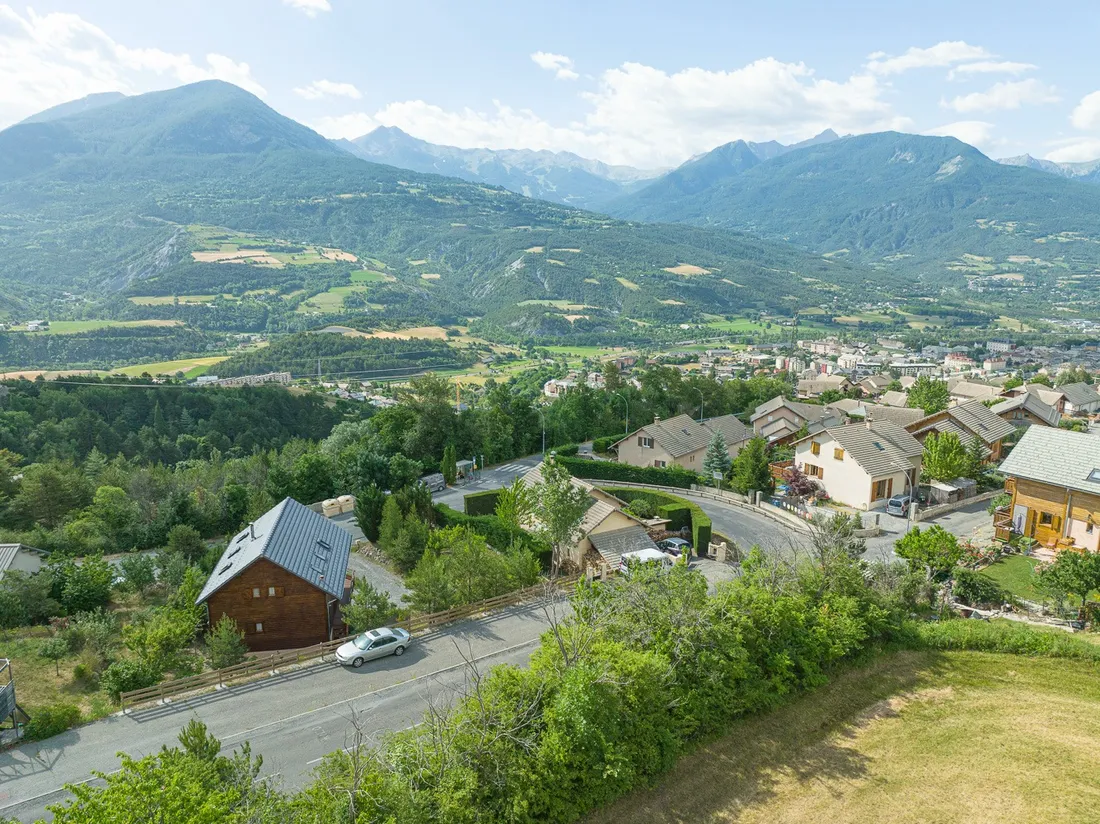 Photo 2 - Maison 4 pièces à Embrun (05200)