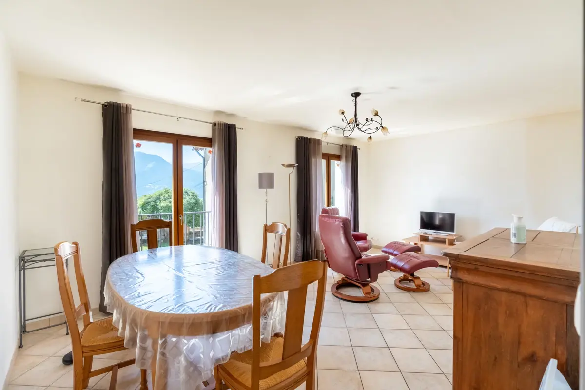 Photo 4 - Maison 5 pièces 115m² - Jardin - Embrun (05200)