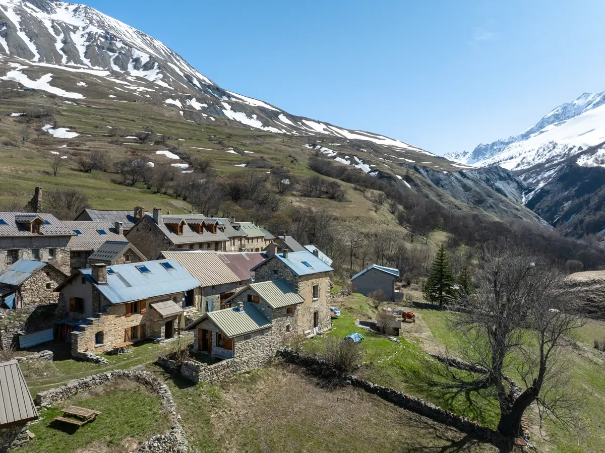 Photo 3 - Refuge en pierre - 7 couchages