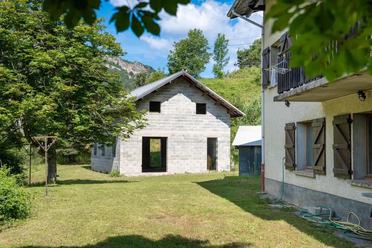 Photo 4 - Maison de Type 4 avec 3400m² de terrain 