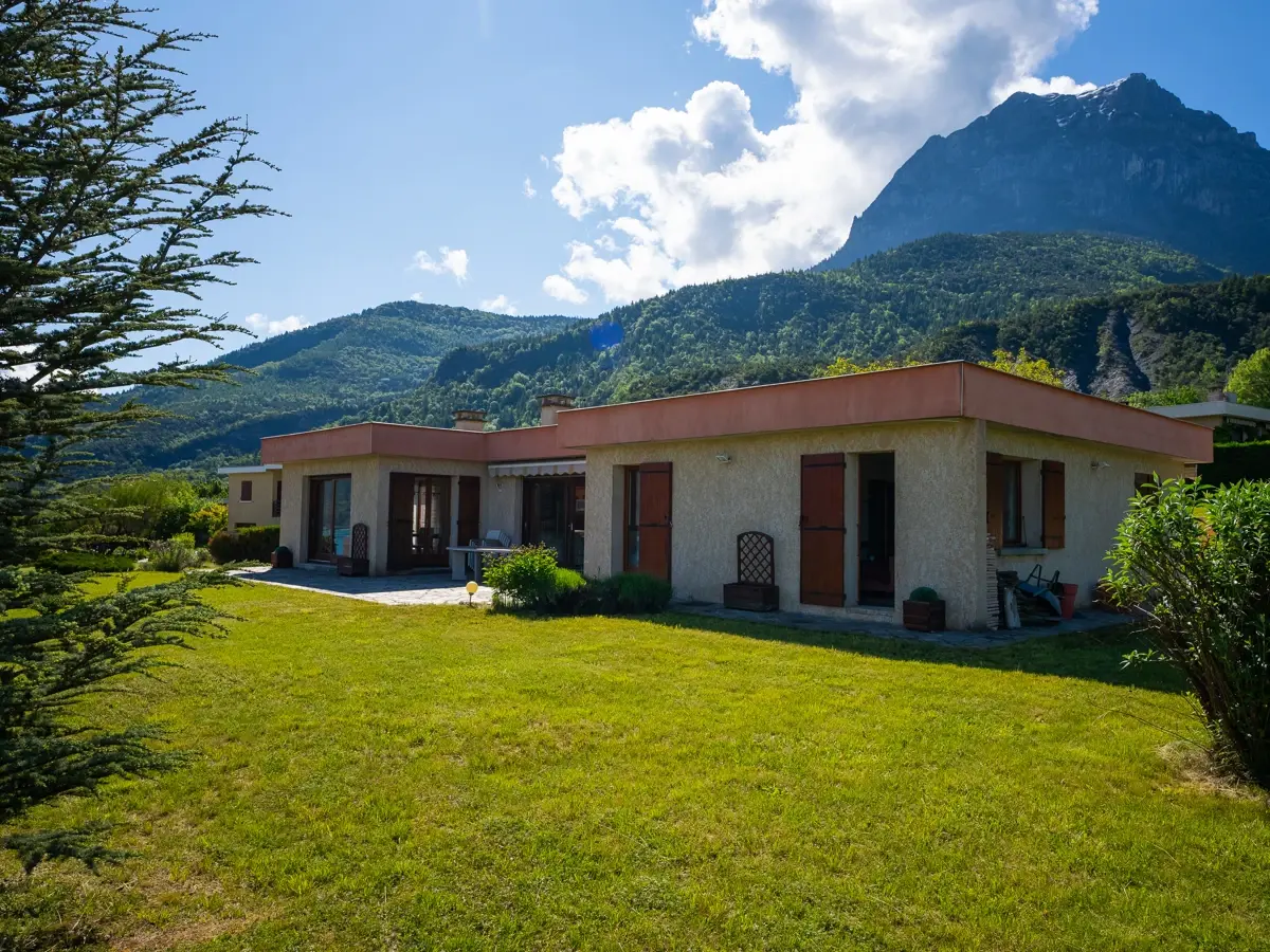 Photo 1 - Maison Savines le Lac -Terrain 1950m² -Piscine 