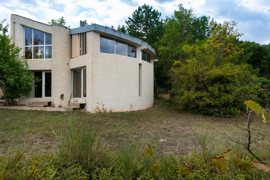 Photo 3 - Maison atypique à Venelles