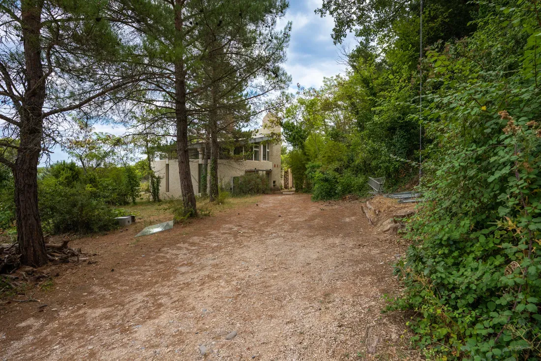 Photo 5 - Maison atypique à Venelles