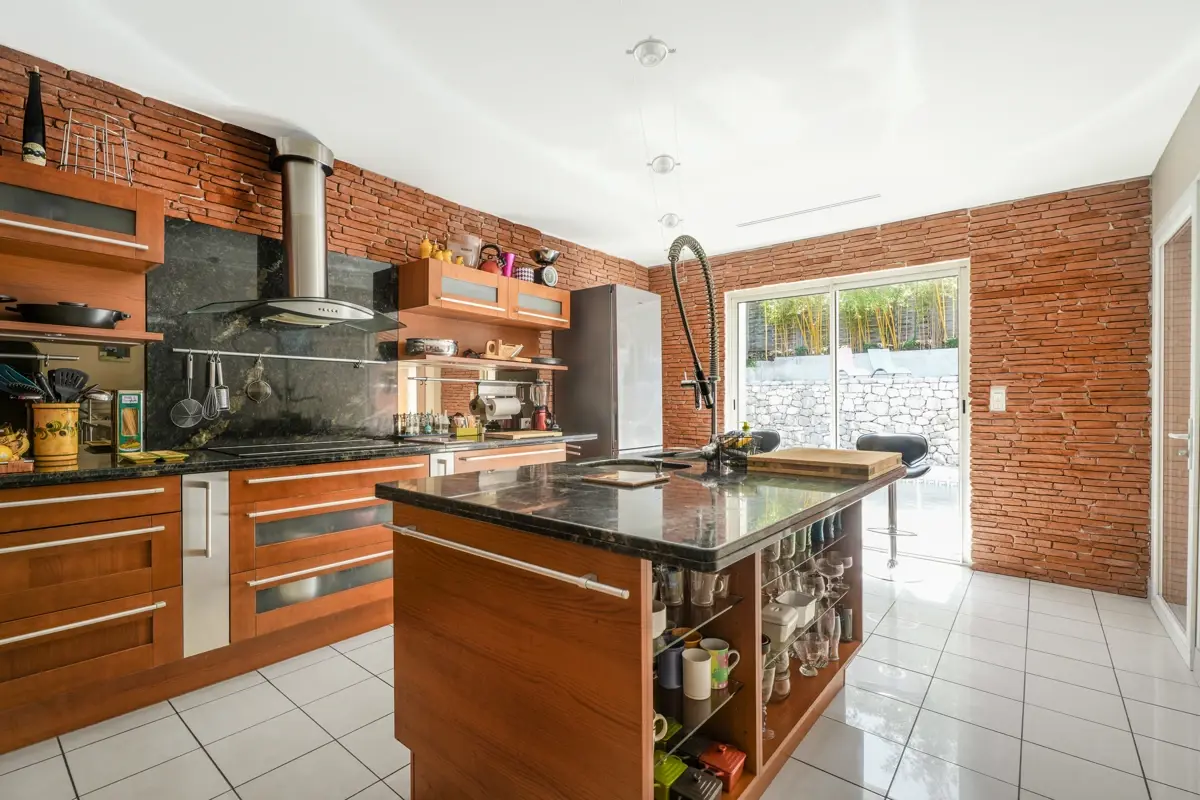 Photo 5 - Maison 6 pièces à Vence avec piscine, garage , terrain et vue dégagée sur le Baou