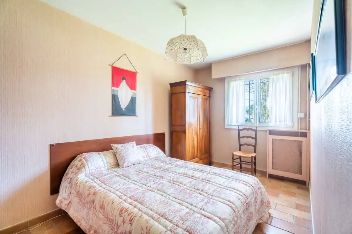 Photo 3 - Appartement 3 pièces avec stationnement et cave dans une résidence fermée à Aix-en-Provence (13100)