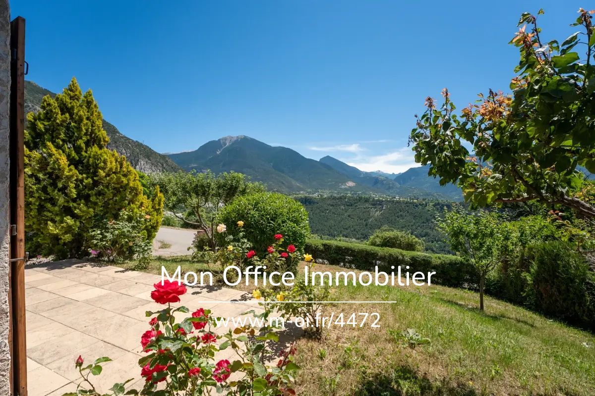 Maison 5 pièces 170m2 à Trets + vue sainte victoire + piscine + calme — 28