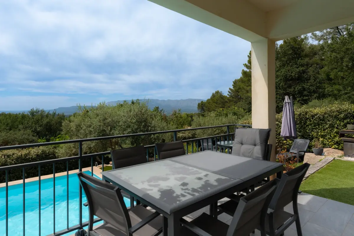 Photo 2 - Maison 5 pièces 170m2 à Trets + vue sainte victoire + piscine + calme