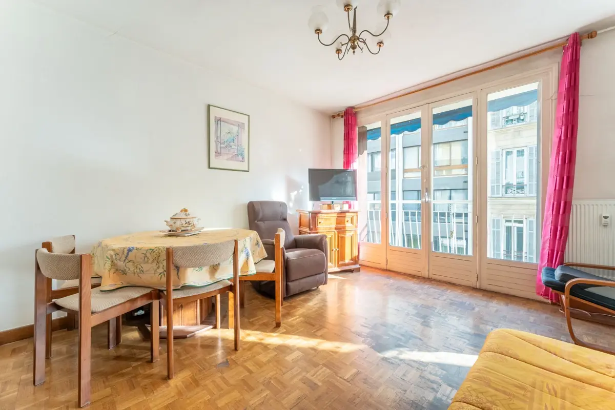 Photo 2 - Appartement 2 pièces avec balcon dans le 4e arrondissement de Marseille