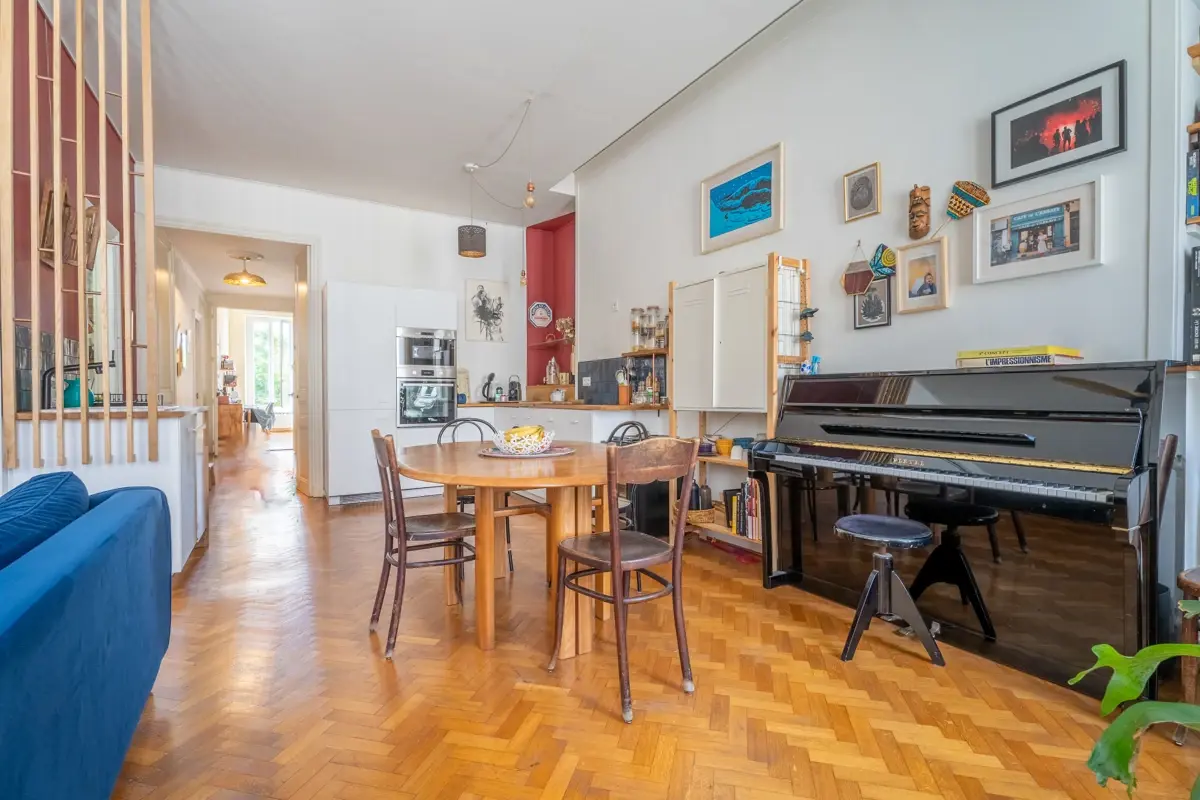 Photo 4 - Appartement 4 pièces à Marseille 6e Arrondissement rue dragon(13006)