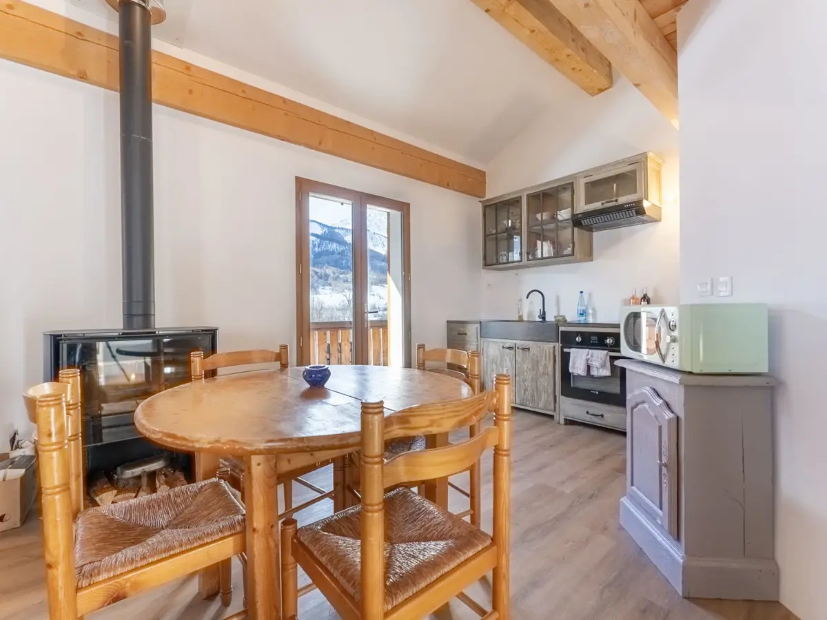 Photo 2 - Appartement 4 pièces - balcon - à Le Monêtier-les-Bains (05220)