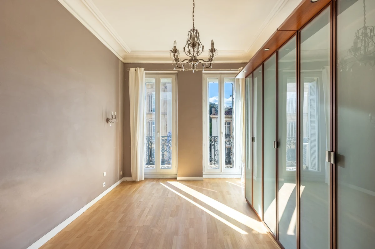Photo 5 - Appartement 5 pièces à vendre dans le 6e arrondissement de Marseille