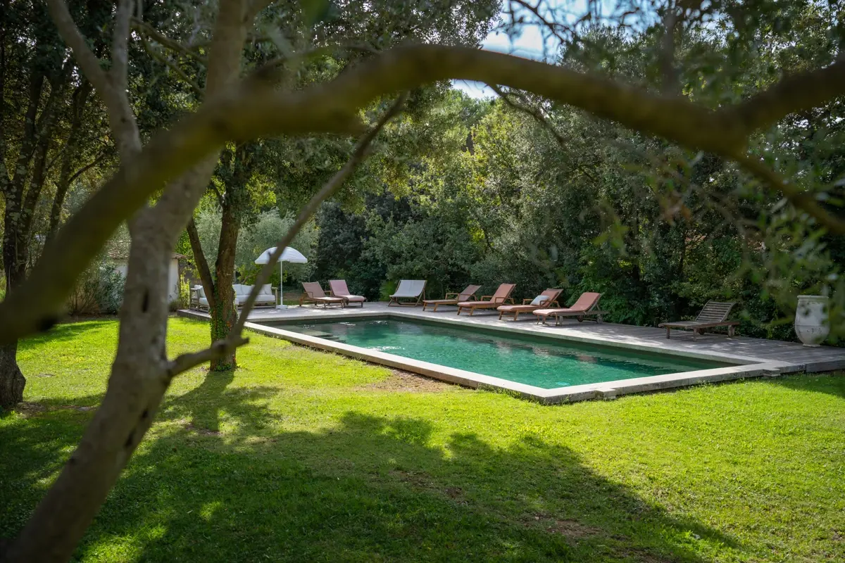 Photo 3 - Mas provençal avec jardin paysager et piscine