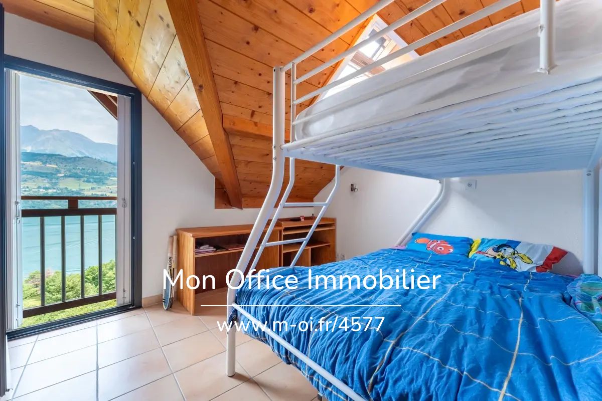 Appartement Type 4- dernier étage- Vue imprenable sur le Lac. — 19