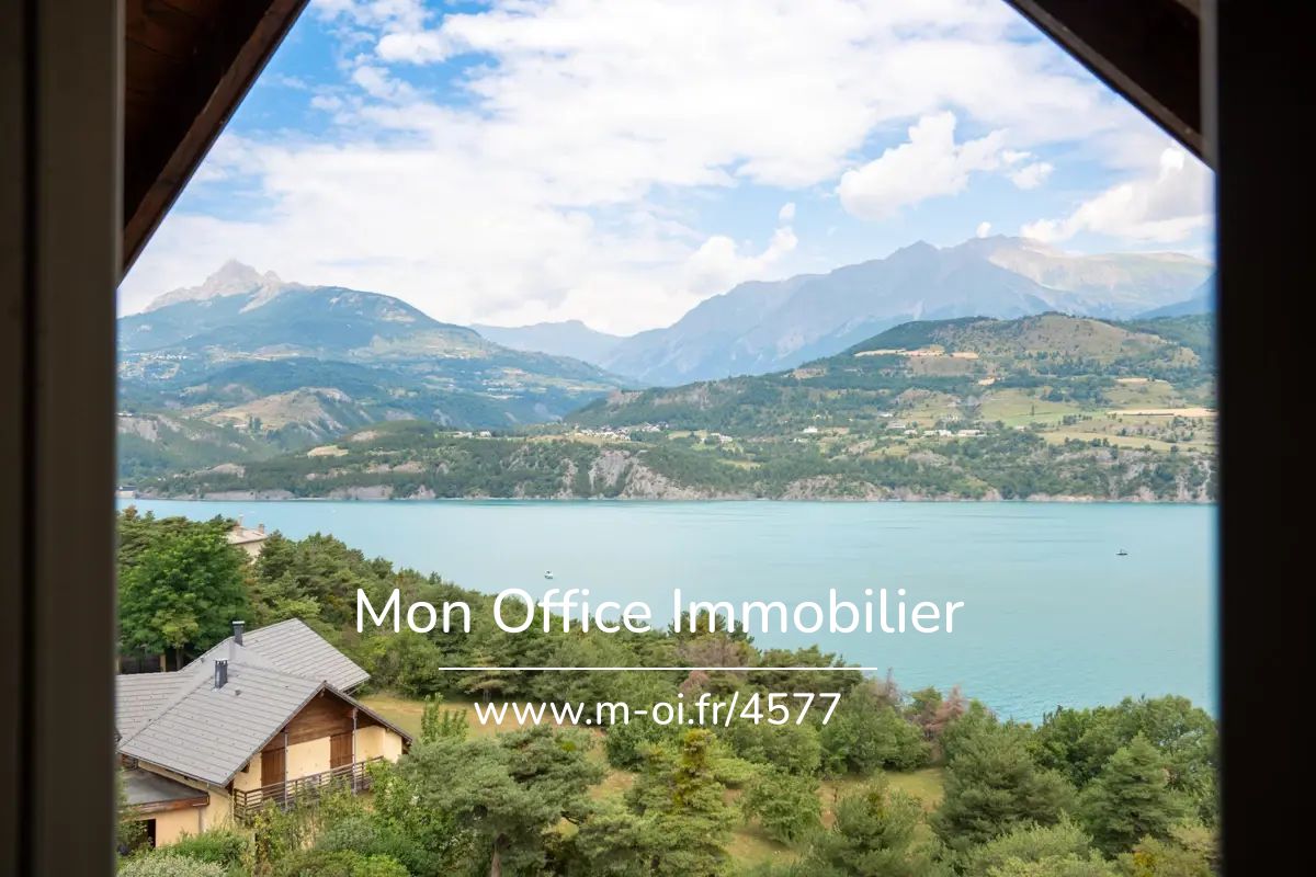 Appartement Type 4- dernier étage- Vue imprenable sur le Lac. — 7