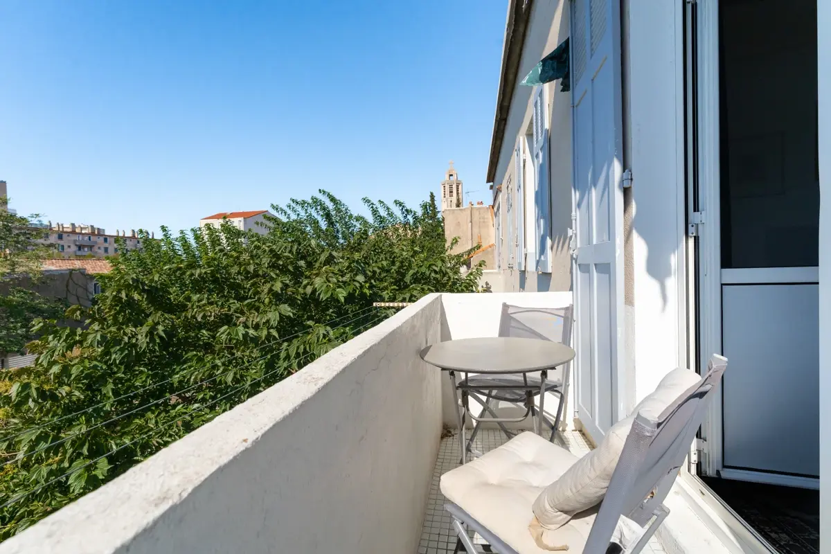 Photo 1 - En exclusivité appartement Type 3 avec balcon vue dégagée.