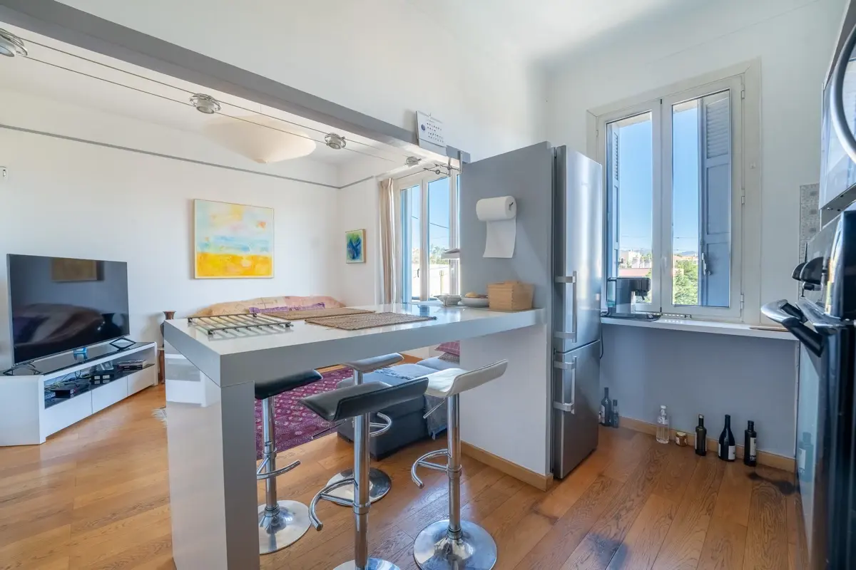 Photo 4 - En exclusivité appartement Type 3 avec balcon vue dégagée.
