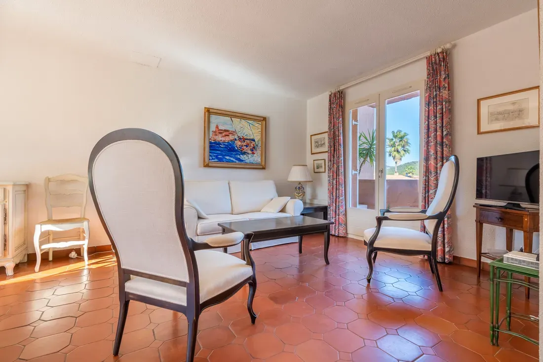 Photo 5 - Maison Mitoyenne sur Saint Maxime avec garage et terrasses.