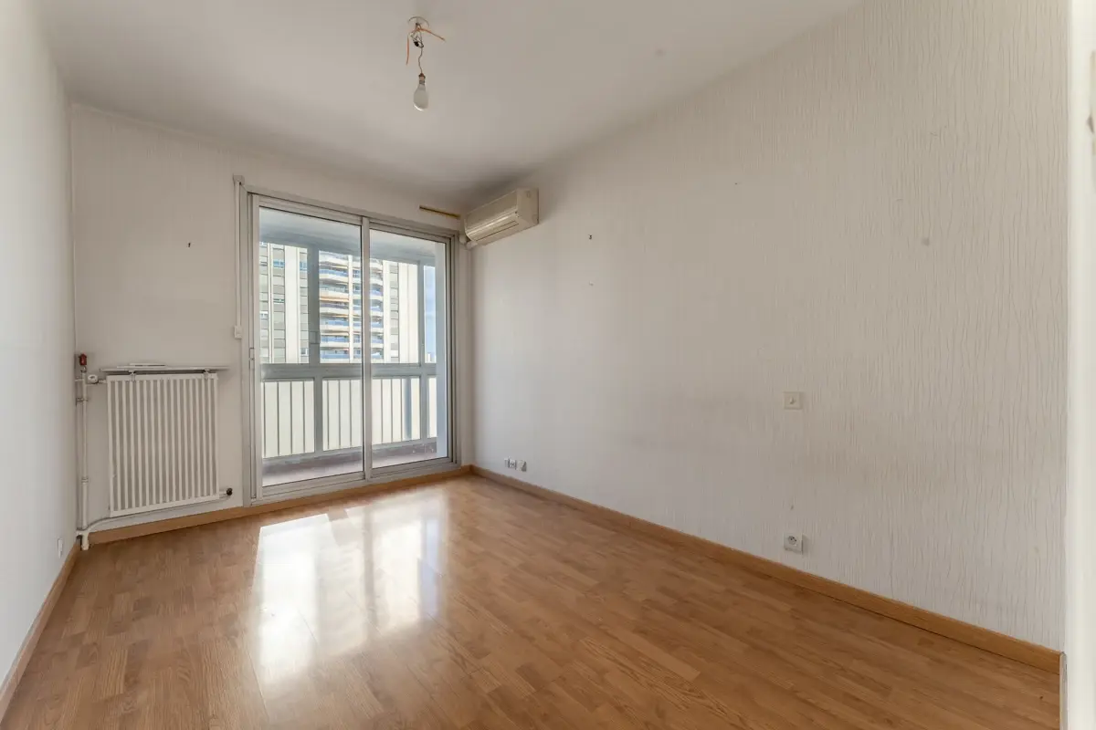 Photo 5 - Appartement 3 pièces avec extérieurs et cave dans le 8ème arrondissement