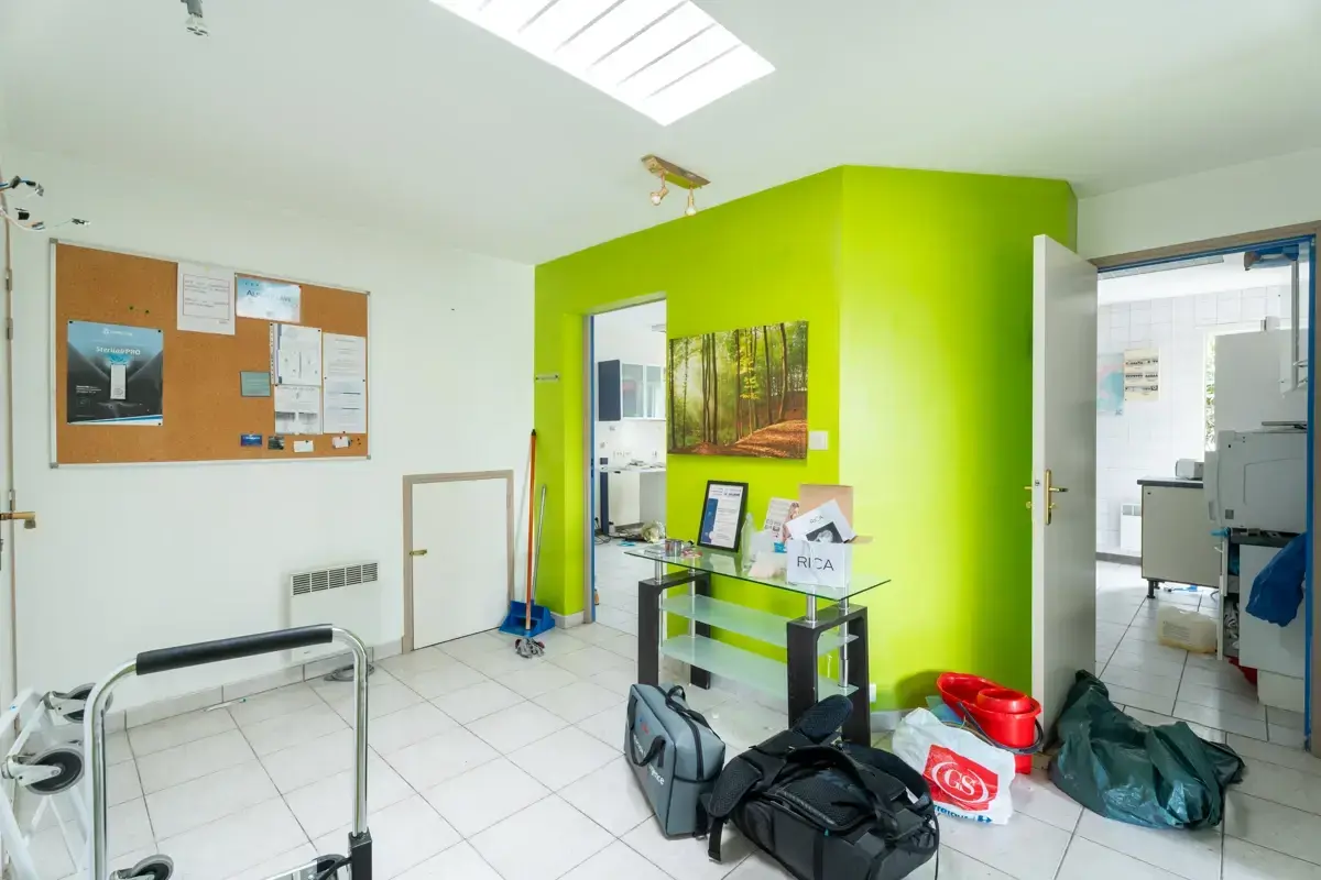 Photo 3 - Local Professionnel 4 pièces de 91 m2