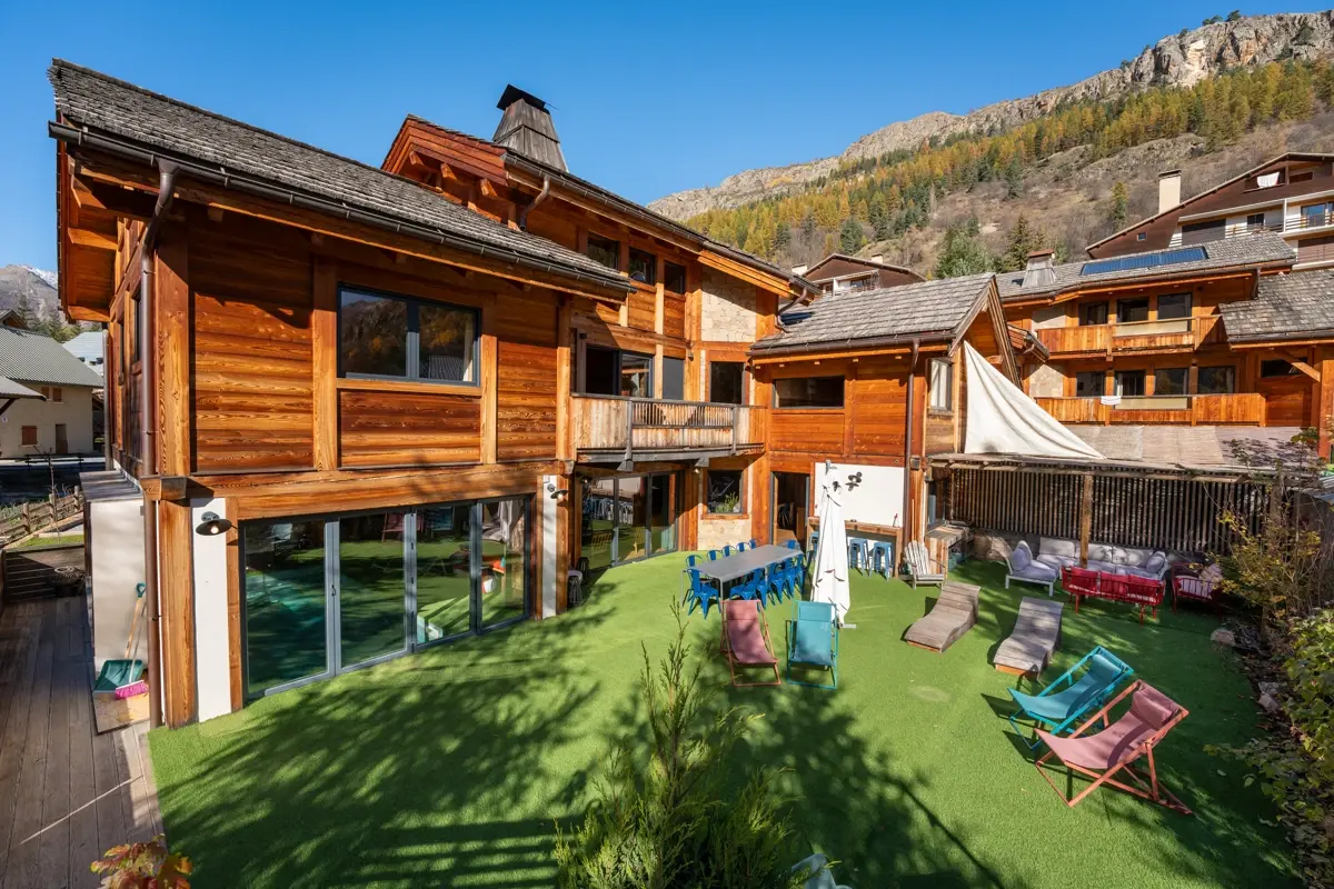 Photo 3 - Chalet Haut de Gamme / Luxe  - 400m² avec piscine + cinéma