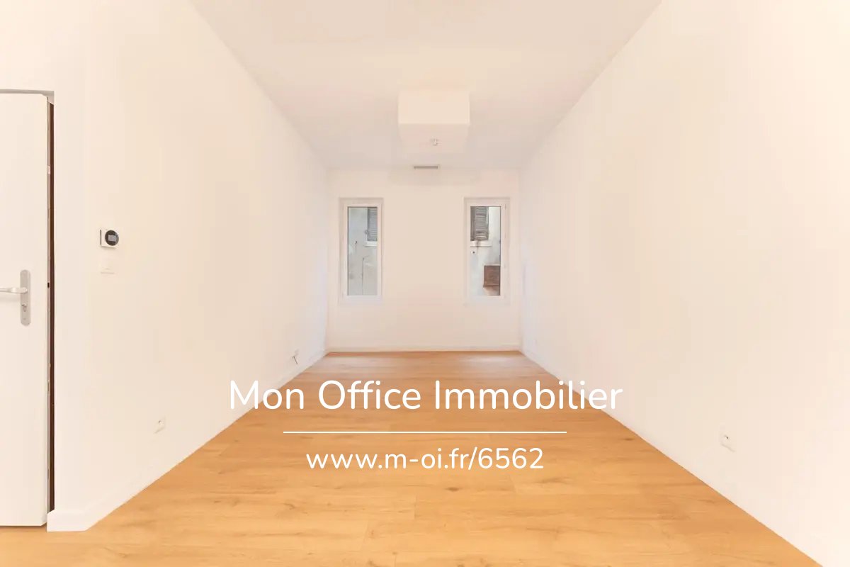 Type 3 de 61m² - balcon - Centre-Ville Embrun — 16