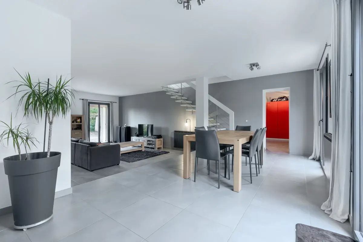 Photo 4 - Maison familiale au calme absolu avec piscine  -  Puy-Sainte-Réparade