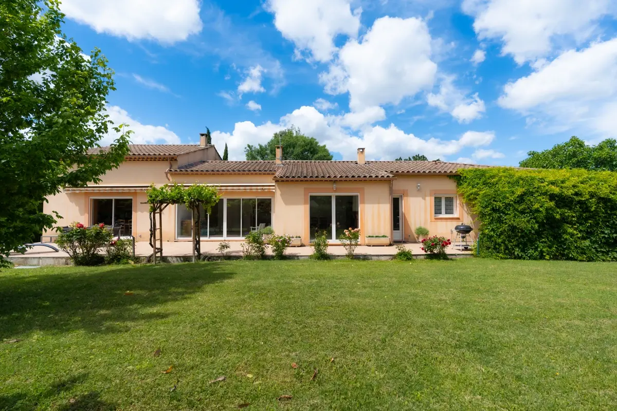 Photo 1 - Maison familiale à Cabriès avec terrasse, jardin et garages