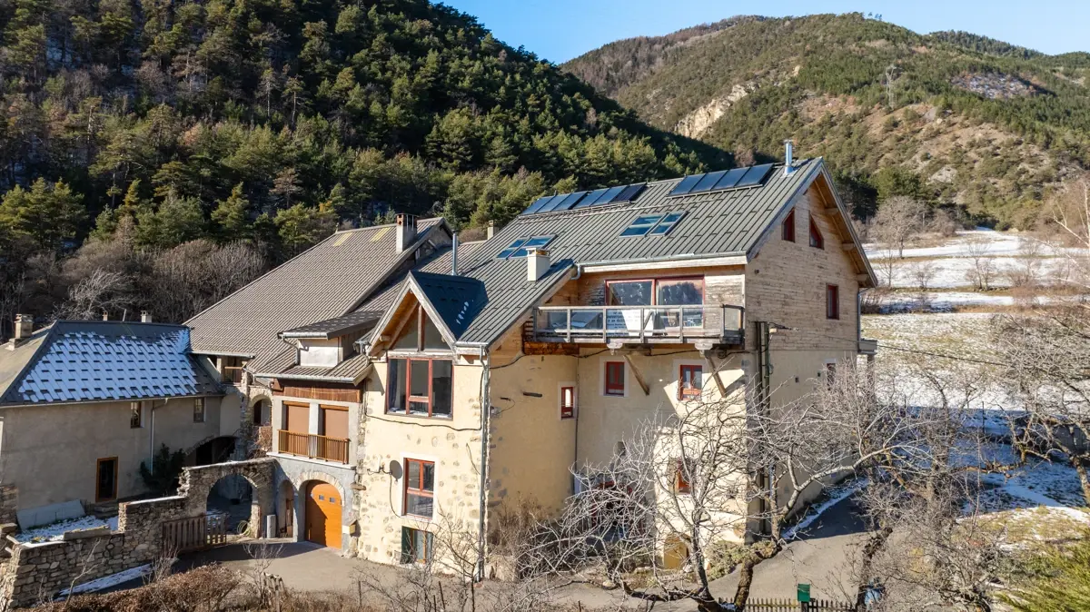 Photo 1 - Gite de 500m² divisée en 5 appartements 