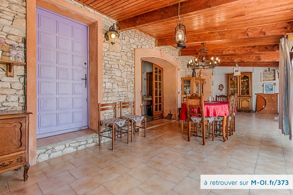 Photo 5 - VENDUE - CHATEAUNEUF-LES-MARTIGUES (13220) - Maison T7 de 170m2 - Terrasse de 105m2 - Garage