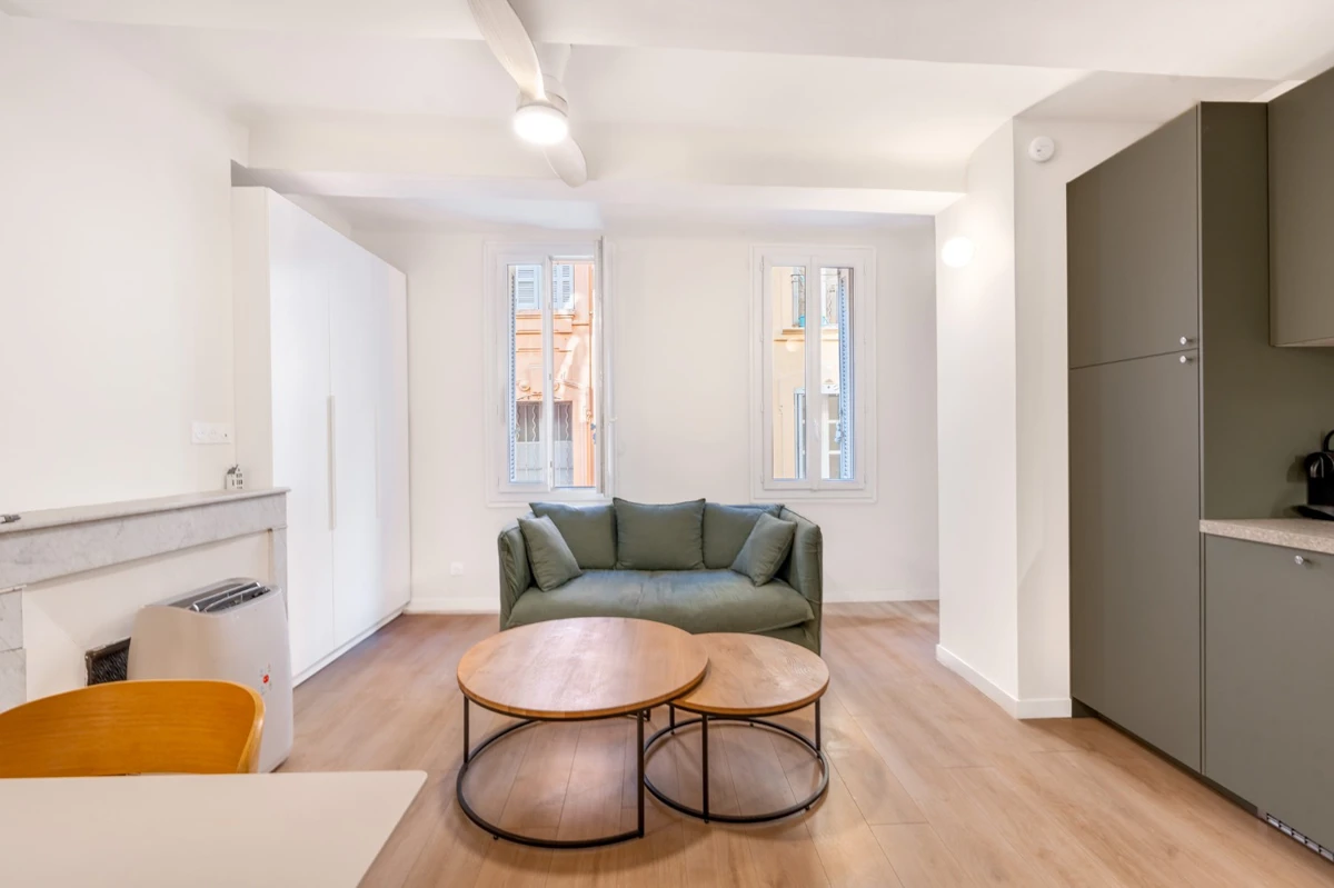 Photo 2 - Appartement rénové 2 pièces secteur Palais