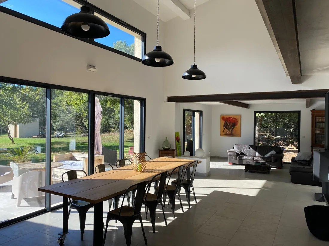 Photo 2 - Maison 8 pièces à Rognes (13380)
