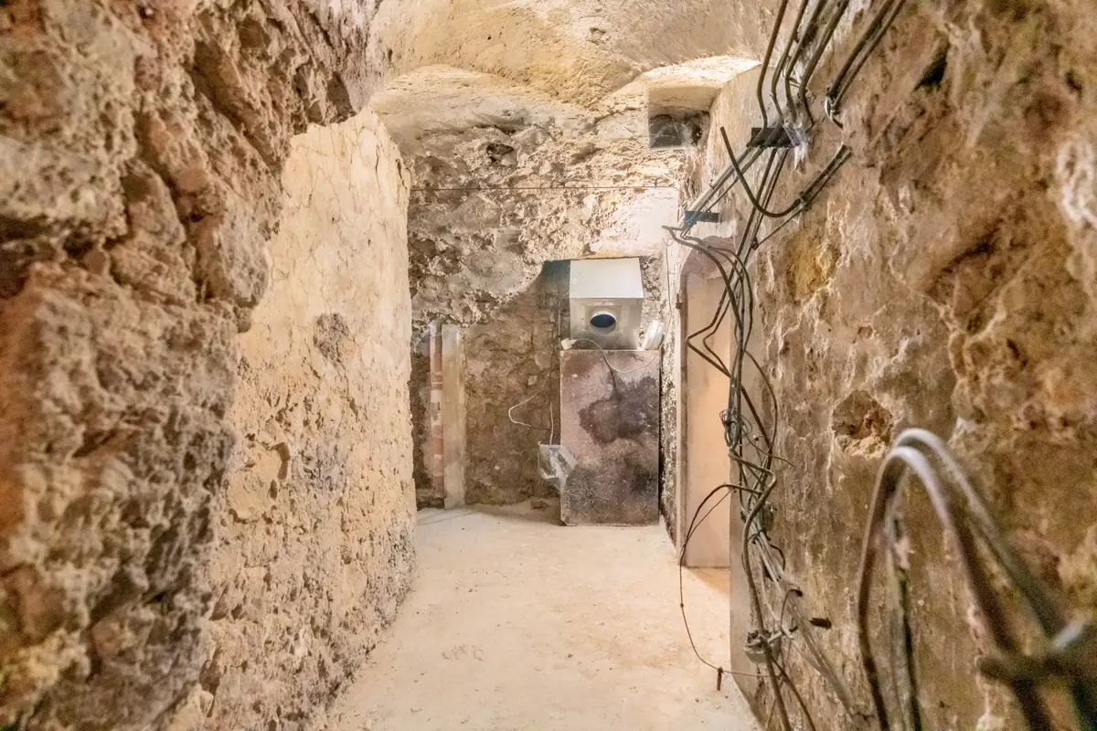 Photo 5 - Caves - 64m2 - 5 pièces - Centre ville historique - Aix-en-Provence - 13100