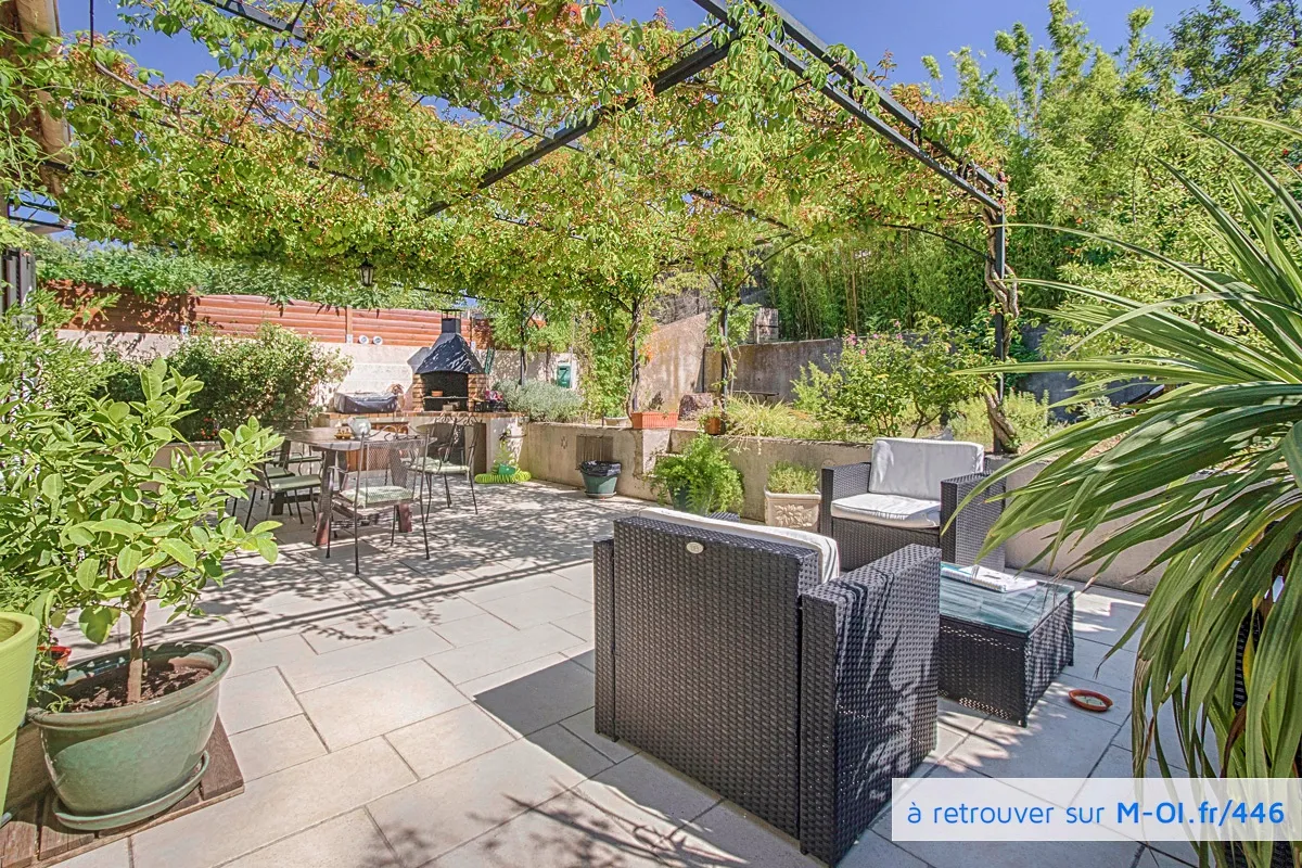 Photo 3 - Vendue - MARTIGUES (13500)- SOUS COMPROMIS - Ferrieres- Villa T5/6 de 110m2 avec belles prestations - Jardin de 250M2 - Garage