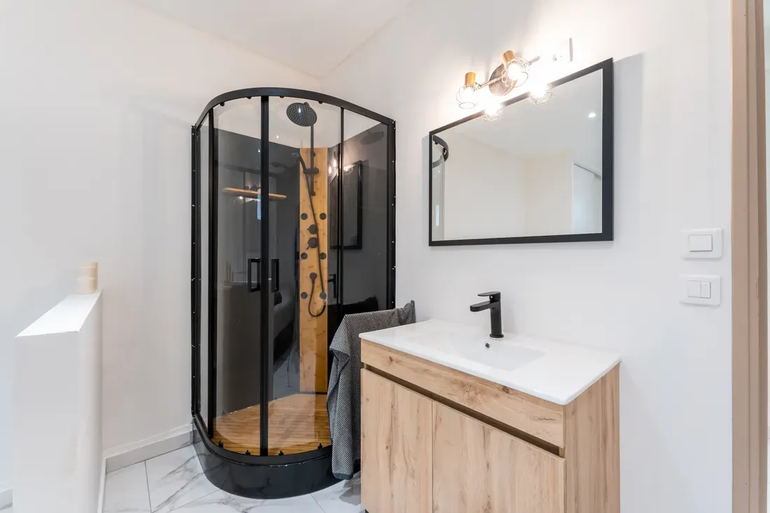 Photo 4 - Appartement T3 avec cour dans le 1er arrondissement de Marseile