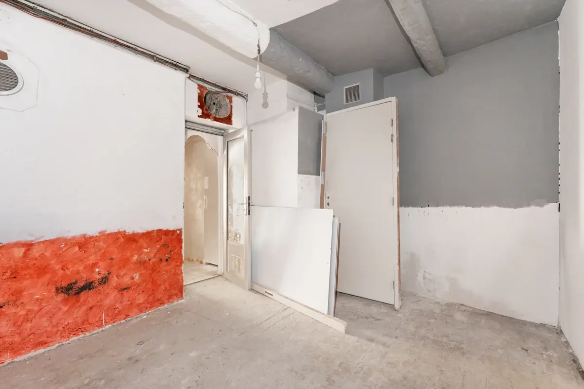 Photo 3 - Local Professionnel - 30m2 + Cave de 37m2 - Centre ville historique - 13100