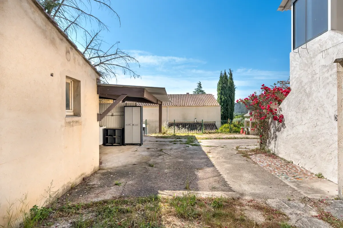 Photo 5 - Appartement bas de villa T4 avec exterieur et cuisine d'été