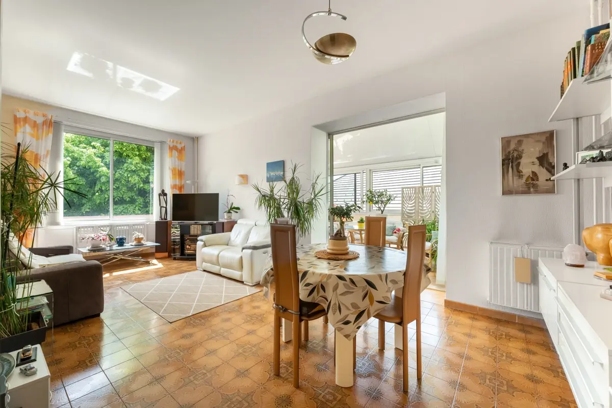 Photo 4 - Maison de 240m² de type 7 - Quartier de la Gare