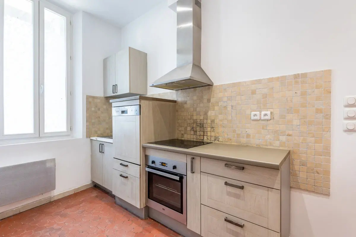 Photo 1 - (SOUS OFFRE) Studio rénové 24m2 + cave