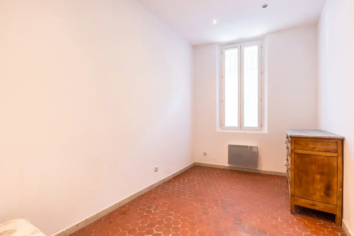 Photo 3 - (SOUS OFFRE) Studio rénové 24m2 + cave