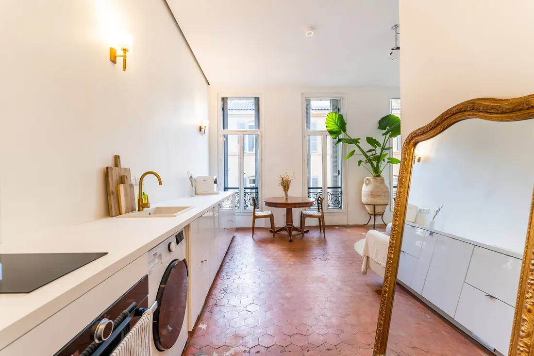 Photo 3 - Appartement 3 pièces à Marseille 6e Arrondissement (13006)