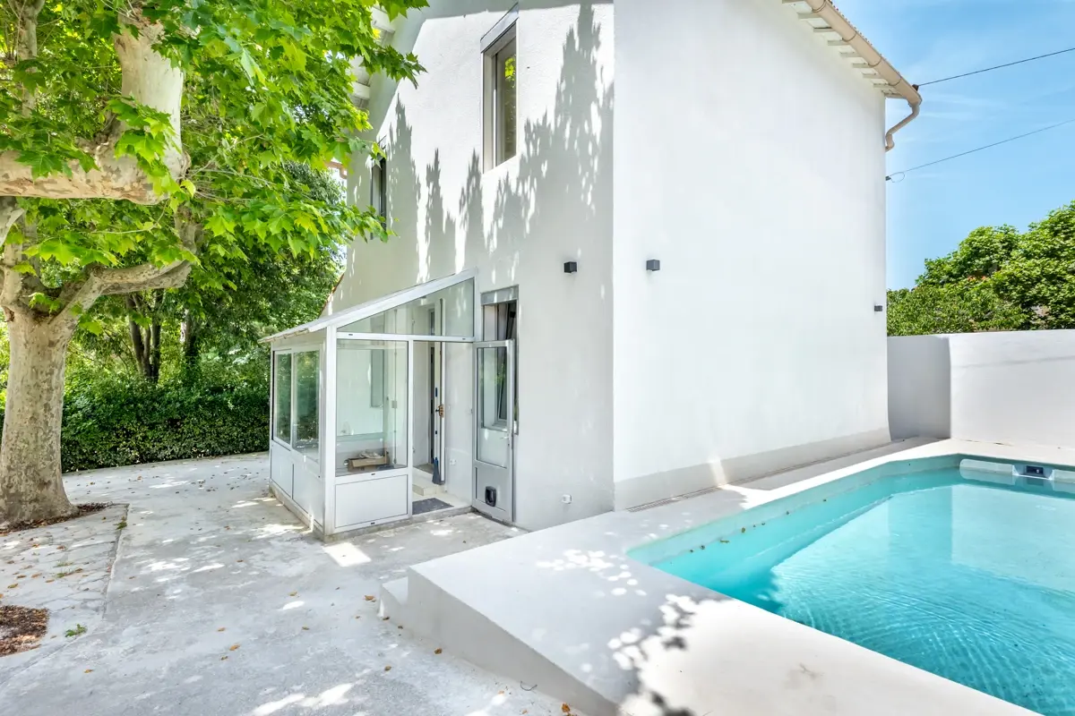 Photo 1 - Maison 5 pièces/ Jardin/ Piscine/ stationnements